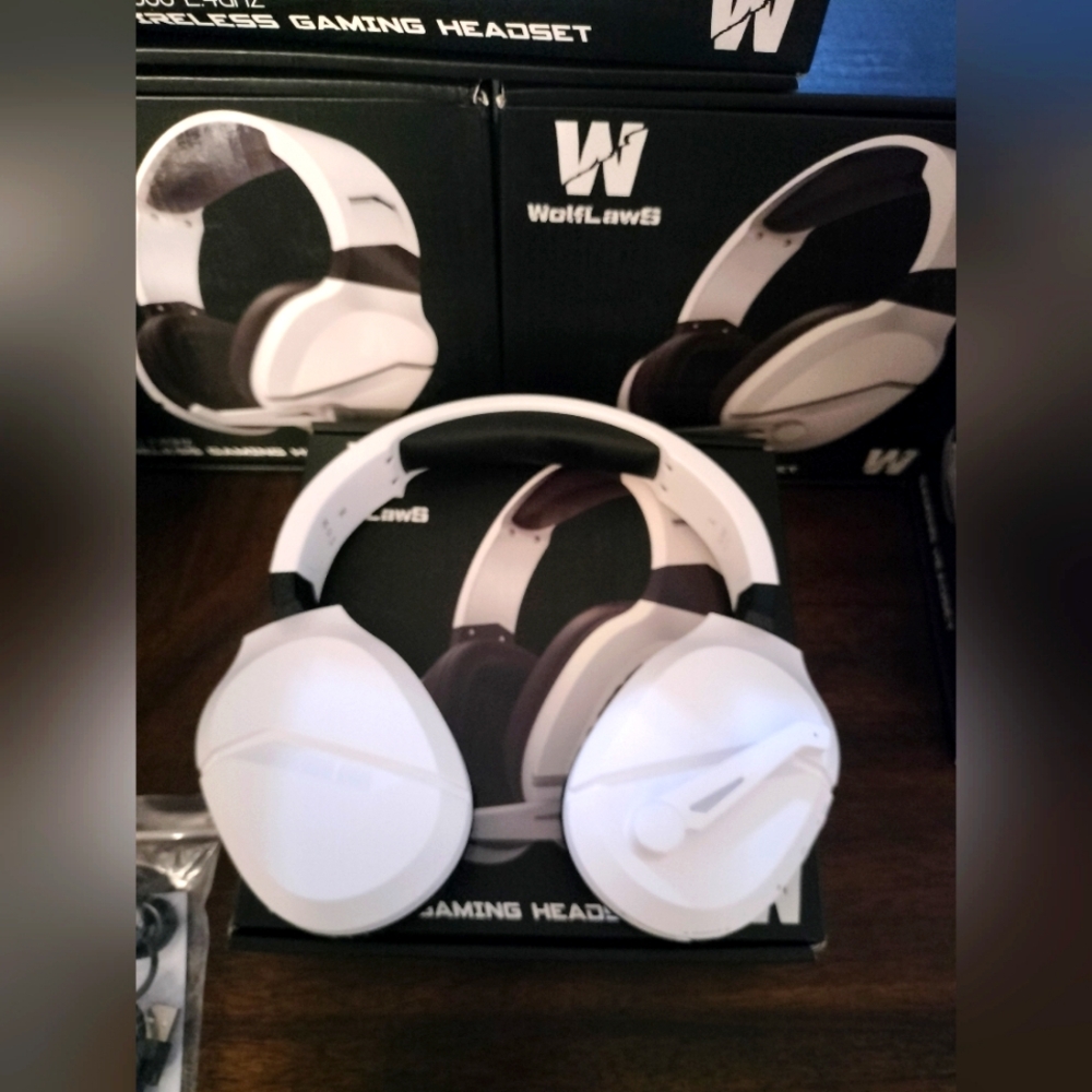 WolfLawS White Wireless Gaming Headset